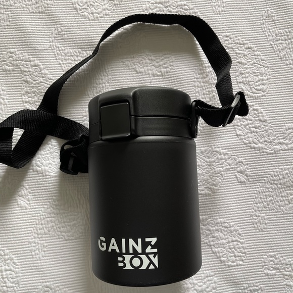Gainz Box Stacking Lunch Box Container Set - Picture 5 of 6
